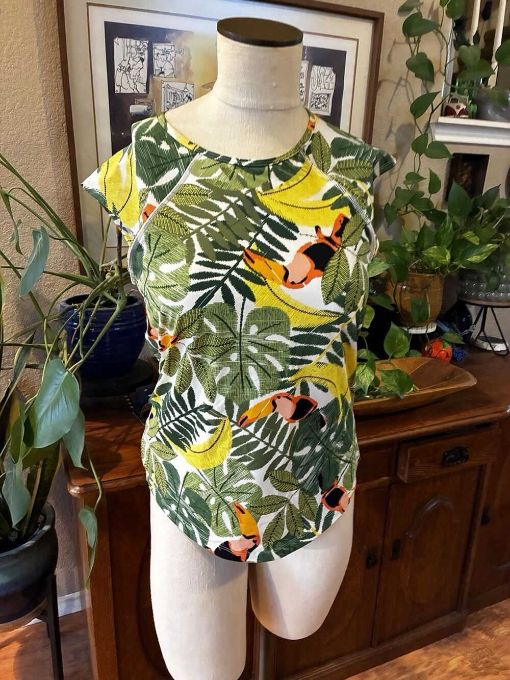 Duluth Trading Company Suit Up Swimsuit Top Short Sleeve Tropical Toucan Sz 10